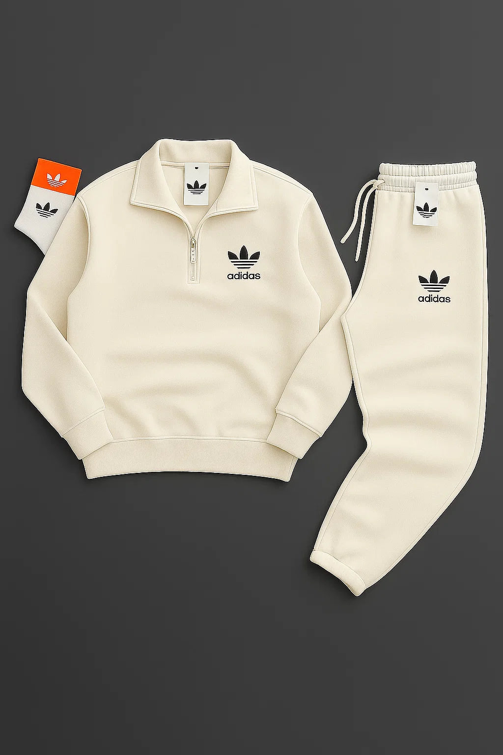 AD |TUTA + CALZINI  IN OMAGGIO