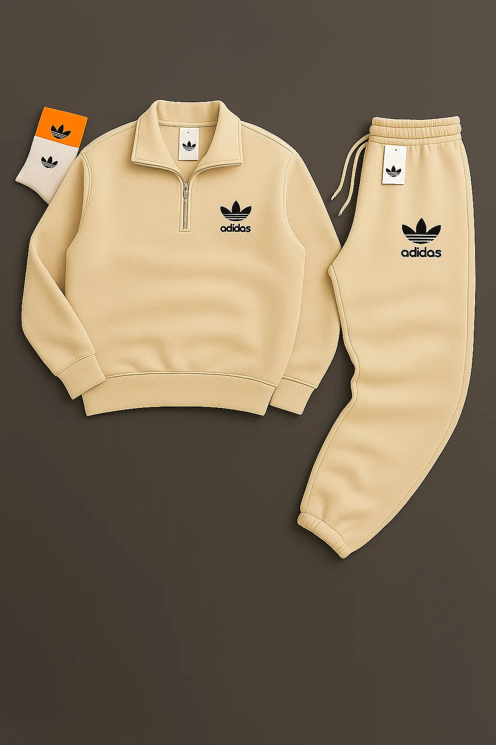 AD |TUTA + CALZINI  IN OMAGGIO