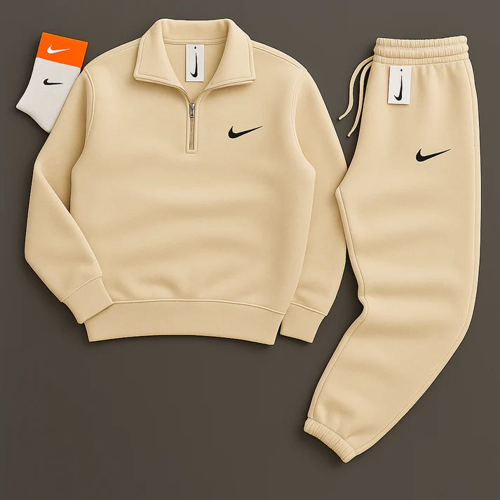 TUTA + CALZINI  IN OMAGGIO