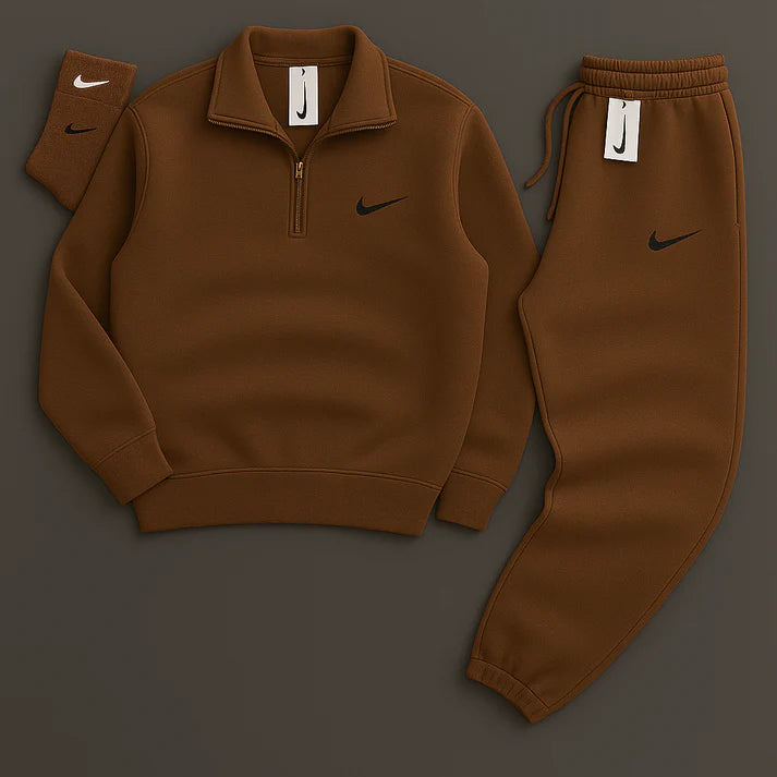 TUTA + CALZINI  IN OMAGGIO